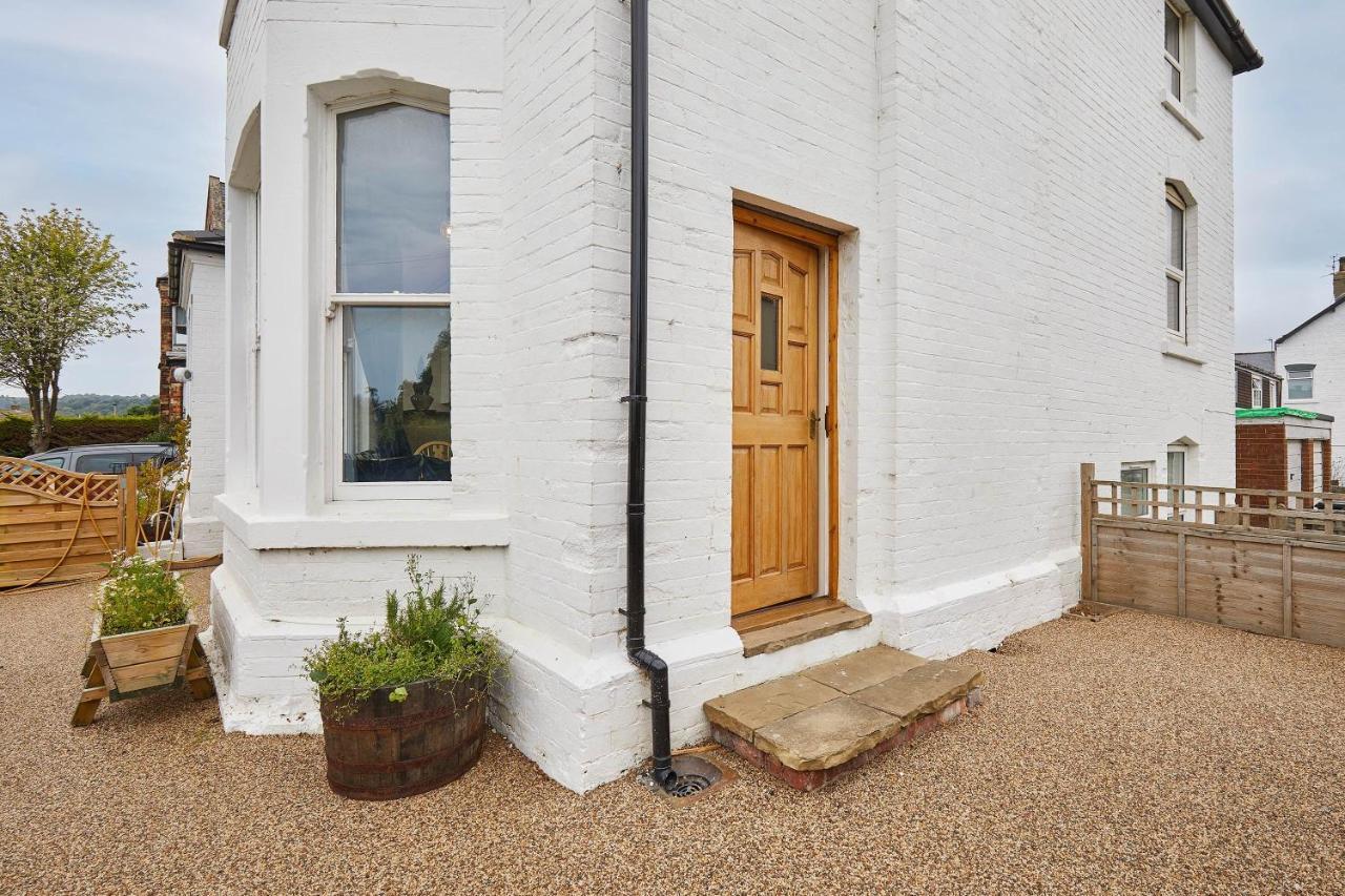 Ground Floor At The Old Vicarage Apartment Scarborough Luaran gambar
